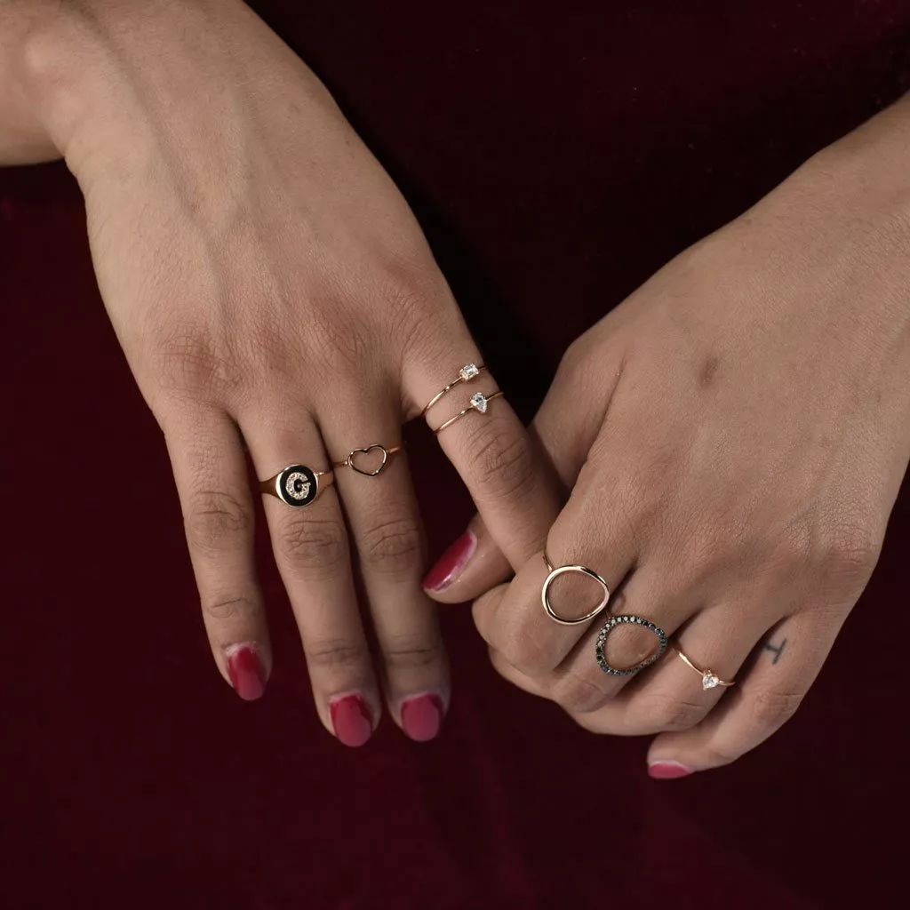 Anello Marco Gerbella Sigillo con Lettera e Diamanti - immagine 2