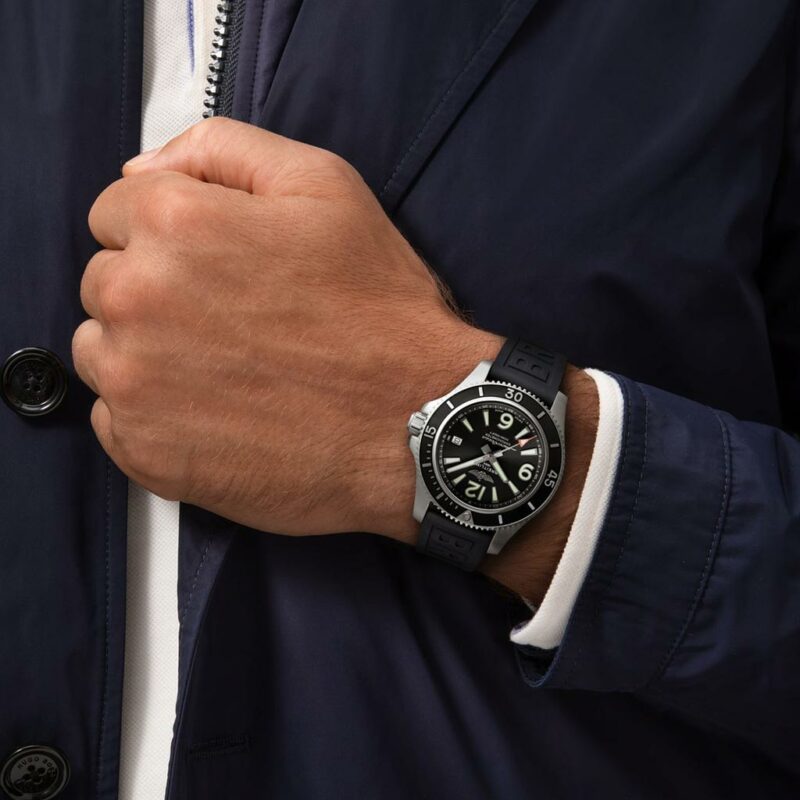 Orologio Breitling Superocean Automatic 42 con Quadrante Nero e Cinturino  in Caucciù - Dobner