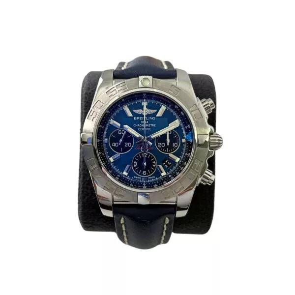 Orologio Breitling Chronomat con quadrante blu